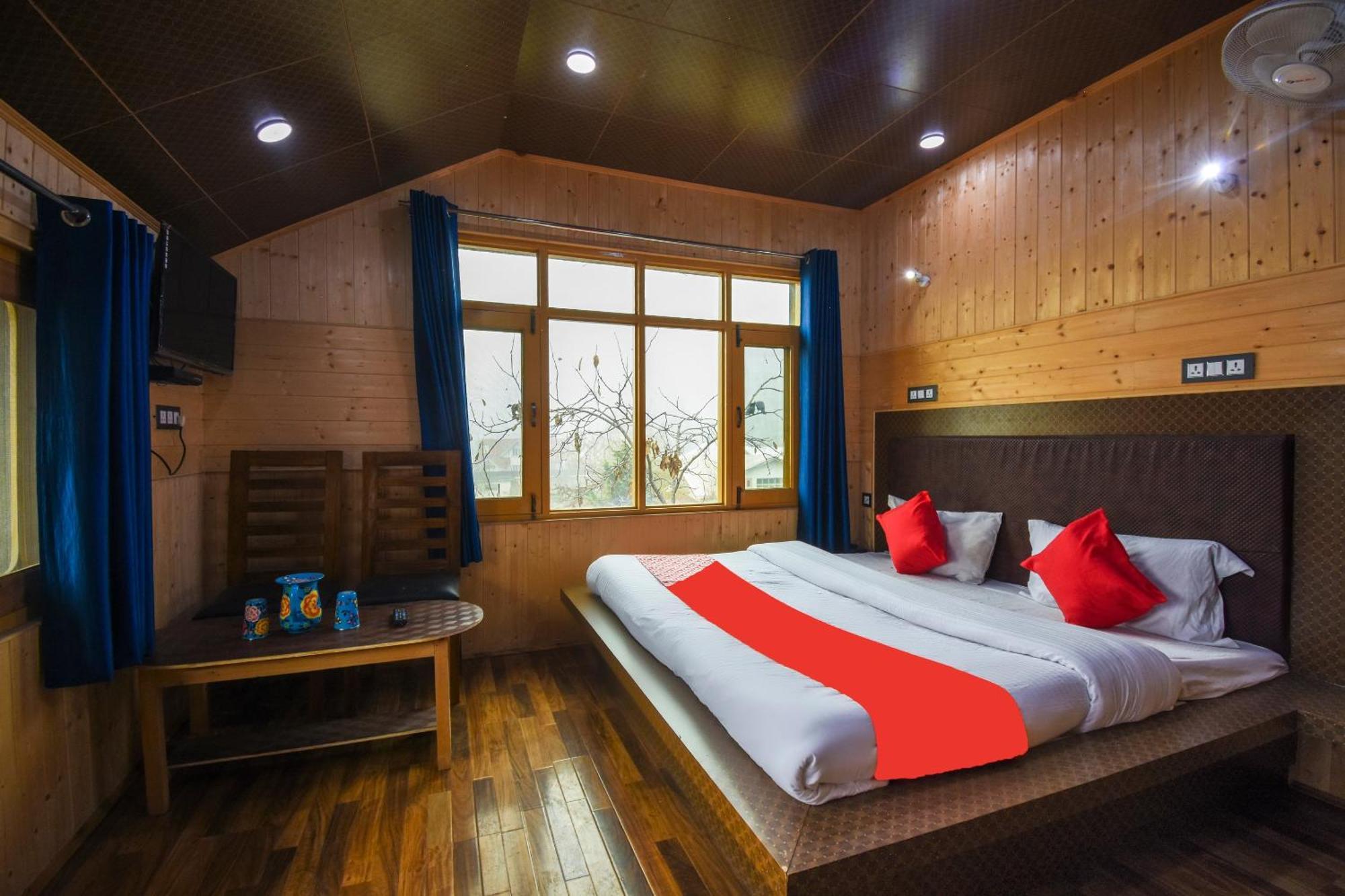 Oyo Hotel New Divine Kashmir Durgjan Exterior photo